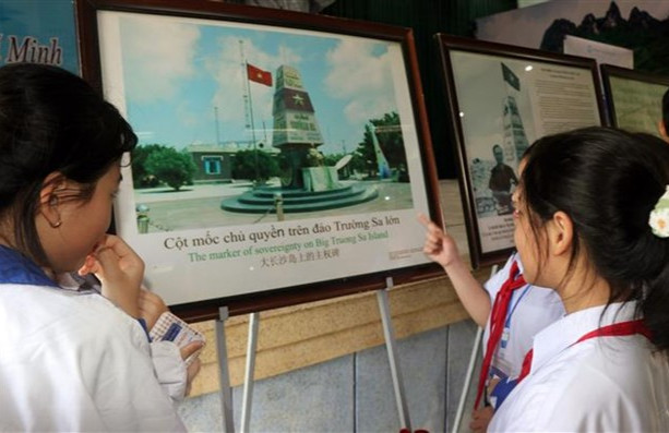 Triển lãm ảnh về Hoàng Sa, Trường Sa tại Quảng Ngãi