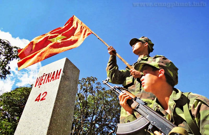 Nghĩa vụ của các bên Việt Nam-Trung Quốc trong công tác cứu hộ cứu nạn tại khu vực tàu thuyền đi lại tự do ở cửa sông Bắc Luân như thế nào?