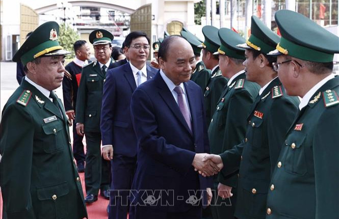 Chủ tịch nước kiểm tra công tác ứng trực dịp Tết của Bộ đội Biên phòng tỉnh Đắk Lắk