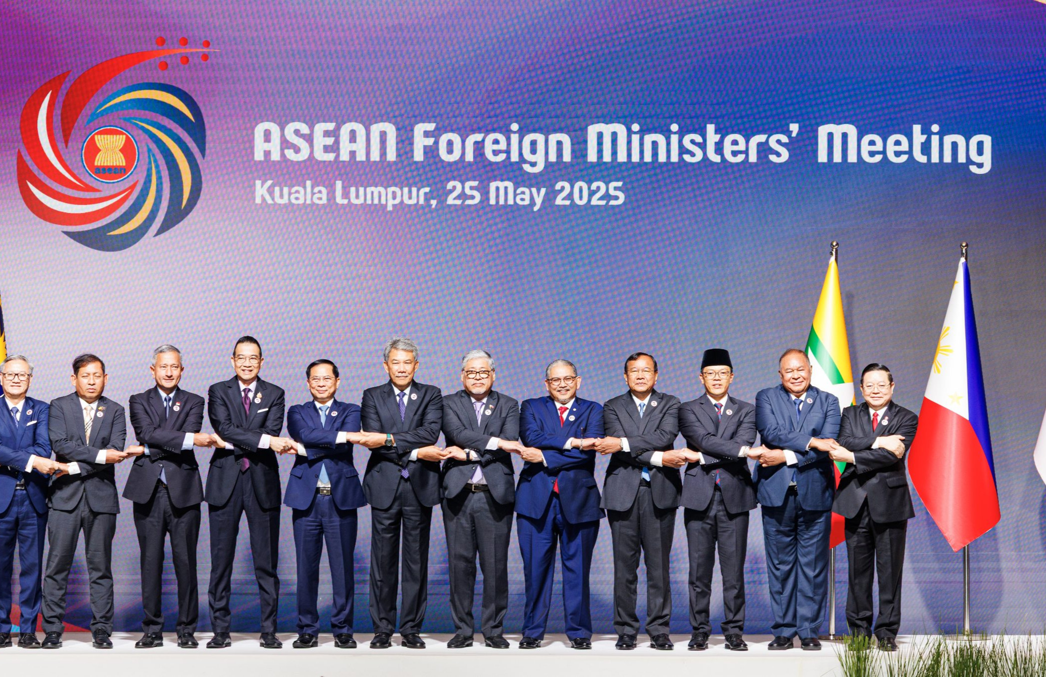 Xây dựng Cộng đồng ASEAN đoàn kết, thống nhất tiếp tục là dòng chảy chính của hợp tác khu vực