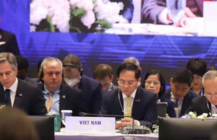 Hội nghị liên Bộ trưởng Ngoại giao – Kinh tế Diễn đàn hợp tác kinh tế châu Á - Thái Bình Dương (APEC) lần thứ 33