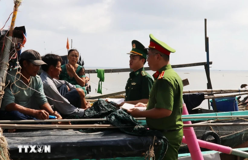 Tiền Giang đẩy mạnh tuyên truyền các quy định khai thác hải sản trên biển