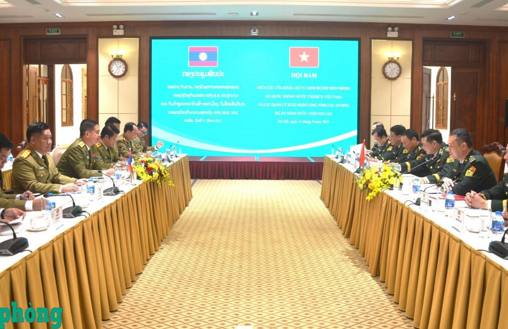   Hội đàm giữa Ban Chỉ huy BĐBP tỉnh Thanh Hóa và Bộ Chỉ huy quân sự tỉnh Hủa Phăn