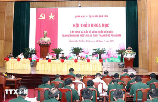   Hội thảo khoa học về xây dựng và bảo vệ vững chắc Tổ quốc trong tình hình mới