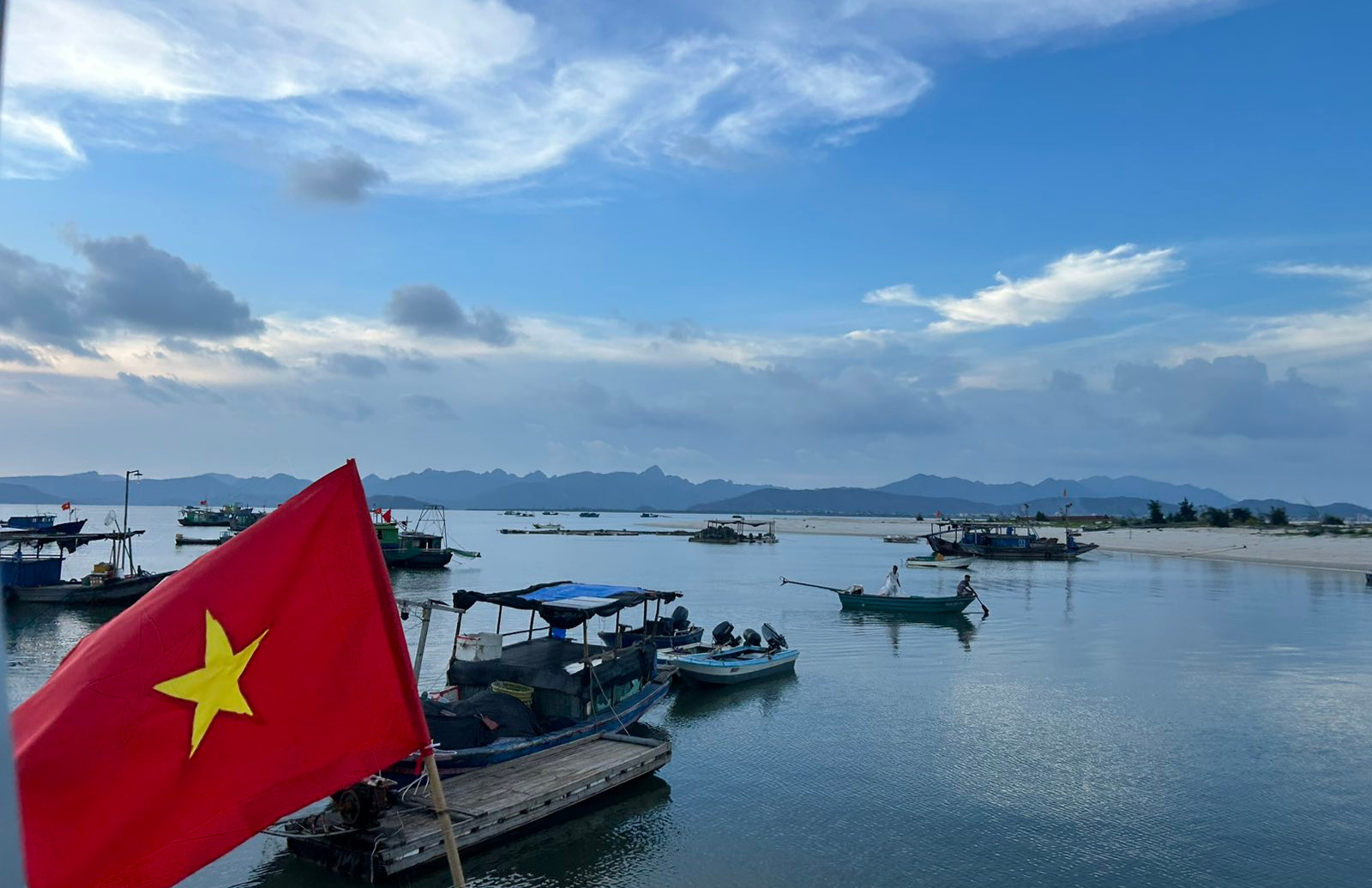 Việt Nam kiên định chính sách phòng thủ biển, đảo