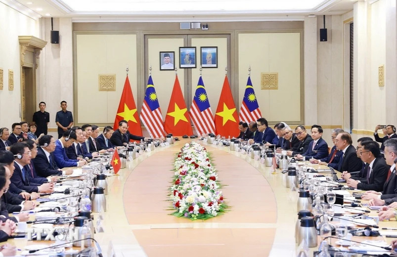 Thủ tướng Chính phủ Phạm Minh Chính hội đàm với Thủ tướng Malaysia Anwar Ibrahim