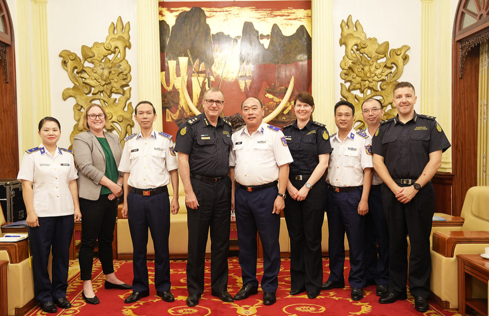 Tư lệnh Cảnh sát biển Việt Nam tiếp xã giao Tư lệnh Lực lượng biên giới Australia