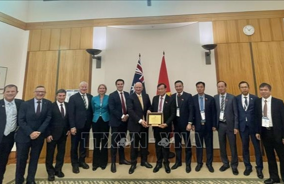   Đoàn Ủy ban Quốc phòng, An ninh và Đối ngoại Quốc hội làm việc tại Australia