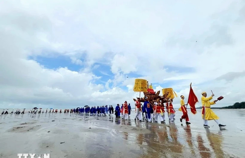   Lễ hội đình Trà Cổ: 'Cột mốc văn hóa' vùng biên của tỉnh Quảng Ninh
