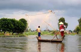 Theo pháp luật Việt Nam, cá nhân đánh bắt thủy sản trái phép, sử dụng vật gây nổ, chất có độc, xung điện trên sông suối, trong lòng đất khu vực biên giới sẽ bị phạt tiền ở mức bao nhiêu?