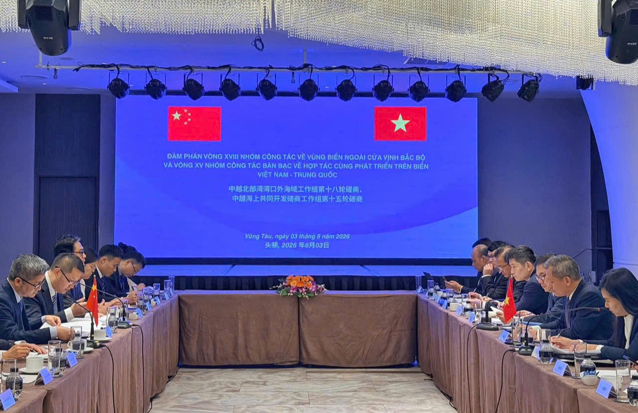 Việt Nam và Trung Quốc đàm phán về vấn đề trên biển