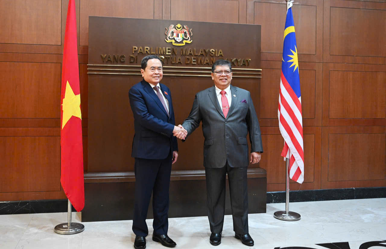 Chủ tịch Quốc hội Trần Thanh Mẫn hội đàm với Chủ tịch Hạ viện Malaysia Tan Sri Dato’ Johari bin Abdul