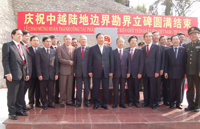 Kiên trì, không nóng vội trên từng mét đất thiêng liêng