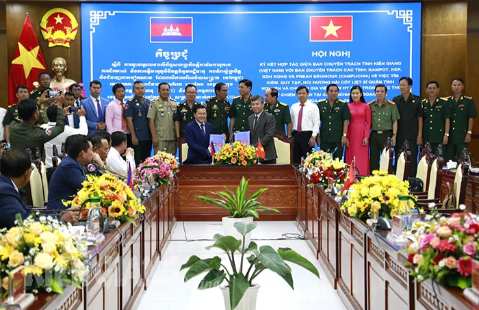 Kiên Giang ký kết tìm kiếm, quy tập hài cốt liệt sĩ với 4 tỉnh thuộc Vương quốc Campuchia
