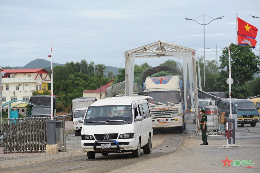 Tin chi tiết
